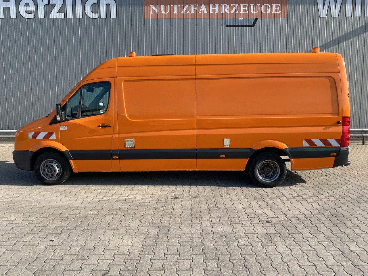 Volkswagen Crafter Kamerawagen |PC-Setup*Standklima*RFK*AHK - Mikrobus: obrázok 2 Volkswagen Crafter Kamerawagen |PC-Setup*Standklima*RFK*AHK - Mikrobus: obrázok 2