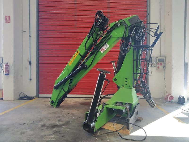 Grúa PENZ 16000 HL - Hydraulická ruka pre Nákladné auto: obrázok 3 Grúa PENZ 16000 HL - Hydraulická ruka pre Nákladné auto: obrázok 3