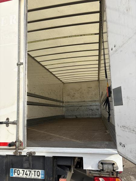 DAF LF 210 - Skříňový nákladní auto: obrázok 2 DAF LF 210 - Skříňový nákladní auto: obrázok 2