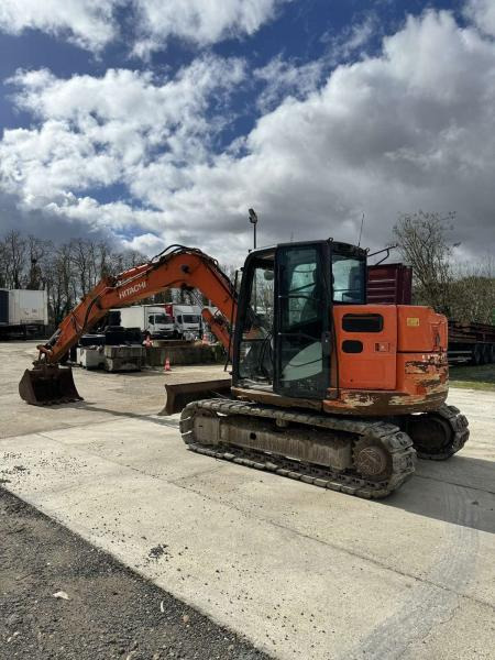 Hitachi ZX85USB-5A - Pásové rýpadlo: obrázok 1 Hitachi ZX85USB-5A - Pásové rýpadlo: obrázok 1