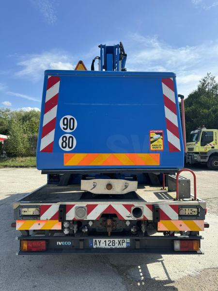 Iveco Eurocargo 100E18 - Automobilová plošina: obrázok 3 Iveco Eurocargo 100E18 - Automobilová plošina: obrázok 3