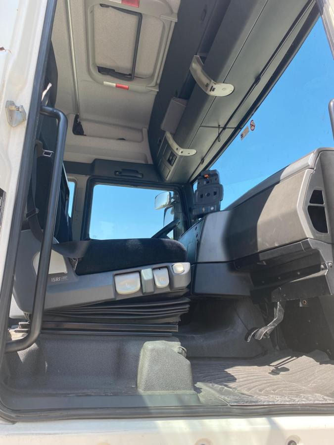 MAN TGX 18.360 - Plachtové nákladné vozidlo: obrázok 2 MAN TGX 18.360 - Plachtové nákladné vozidlo: obrázok 2