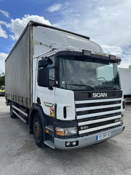 Scania 94 D220 - Plachtové nákladné vozidlo: obrázok 2 Scania 94 D220 - Plachtové nákladné vozidlo: obrázok 2