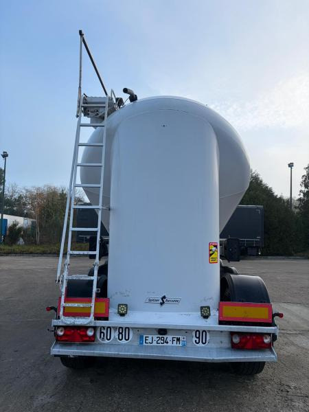 Spitzer - Cisternový náves: obrázok 4 Spitzer - Cisternový náves: obrázok 4