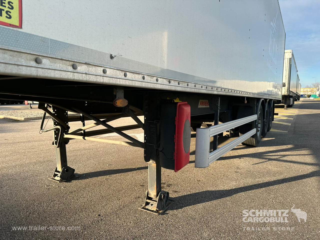 FRUEHAUF Dryfreight Standard Roller shutter door - Náves skriňové: obrázok 2 FRUEHAUF Dryfreight Standard Roller shutter door - Náves skriňové: obrázok 2