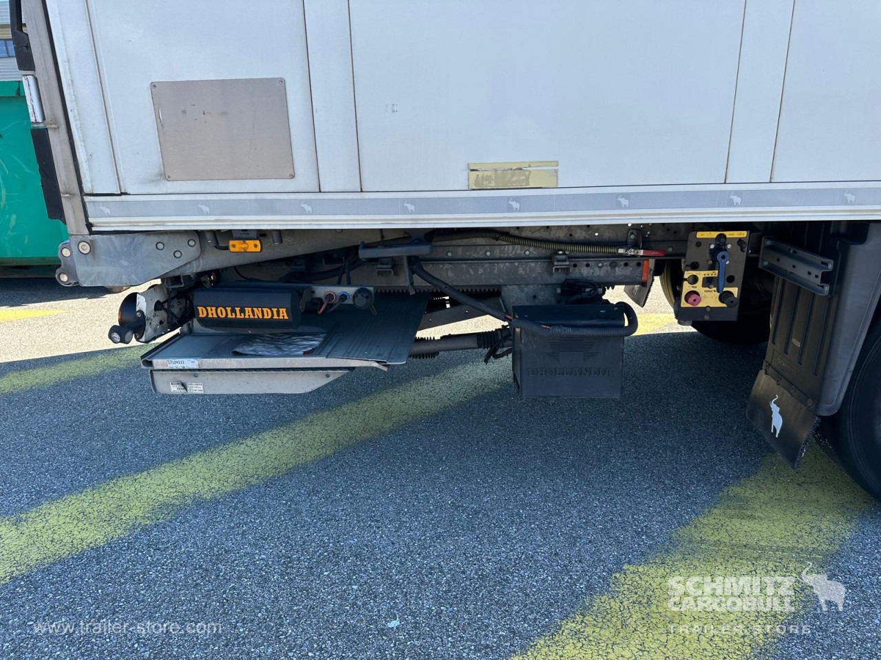 SCHMITZ Reefer Multitemp Double deck Taillift - Náves izotermické: obrázok 2 SCHMITZ Reefer Multitemp Double deck Taillift - Náves izotermické: obrázok 2