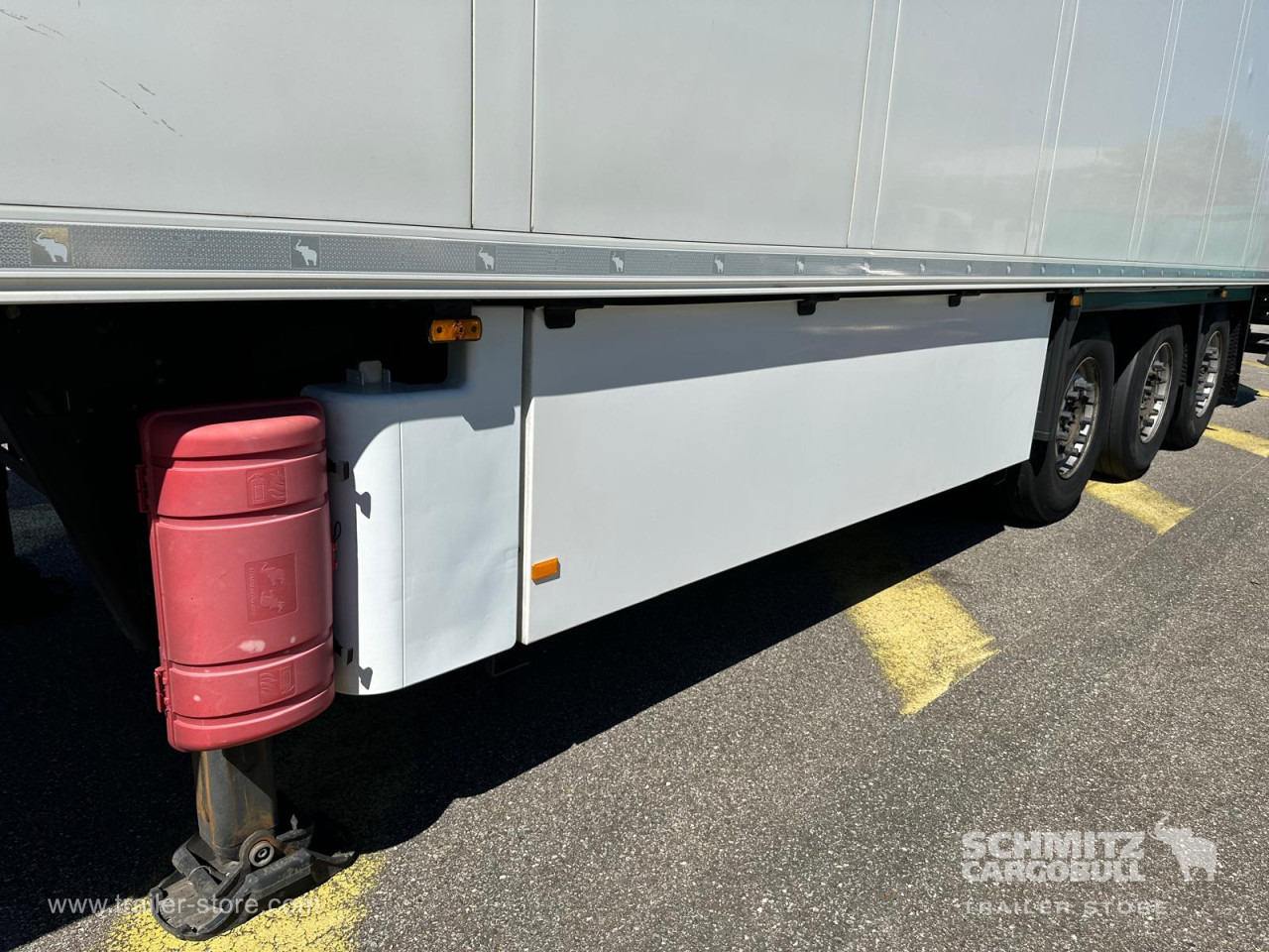 SCHMITZ Reefer Multitemp Double deck Taillift - Náves izotermické: obrázok 4 SCHMITZ Reefer Multitemp Double deck Taillift - Náves izotermické: obrázok 4