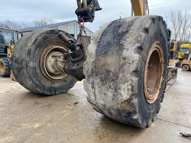 CAT 992 C -1V-5949 - Predná náprava pre Stavebné stroje: obrázok 1 CAT 992 C -1V-5949 - Predná náprava pre Stavebné stroje: obrázok 1