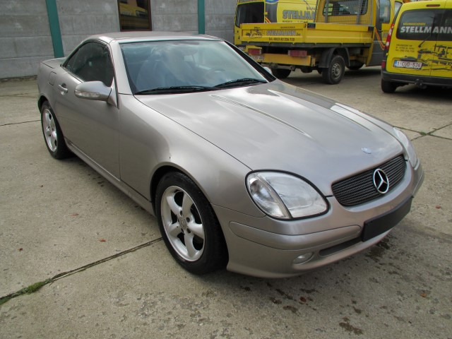 Mercedes SLK 200 - Automobil: obrázok 2 Mercedes SLK 200 - Automobil: obrázok 2