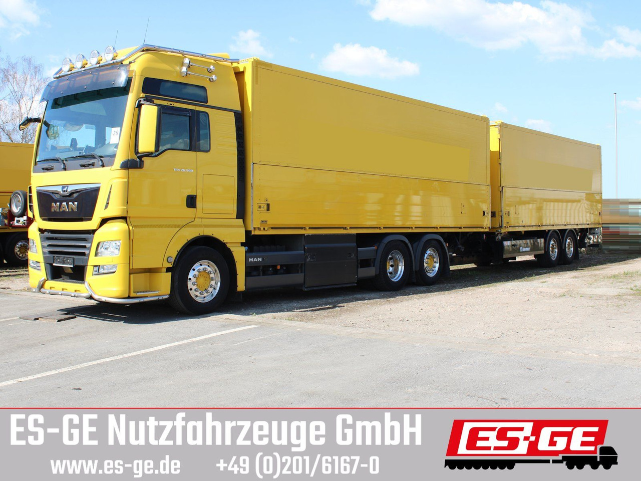 MAN 6x2 LKW mit Tandemanhänger - Přepravník nápojů: obrázok 2 MAN 6x2 LKW mit Tandemanhänger - Přepravník nápojů: obrázok 2