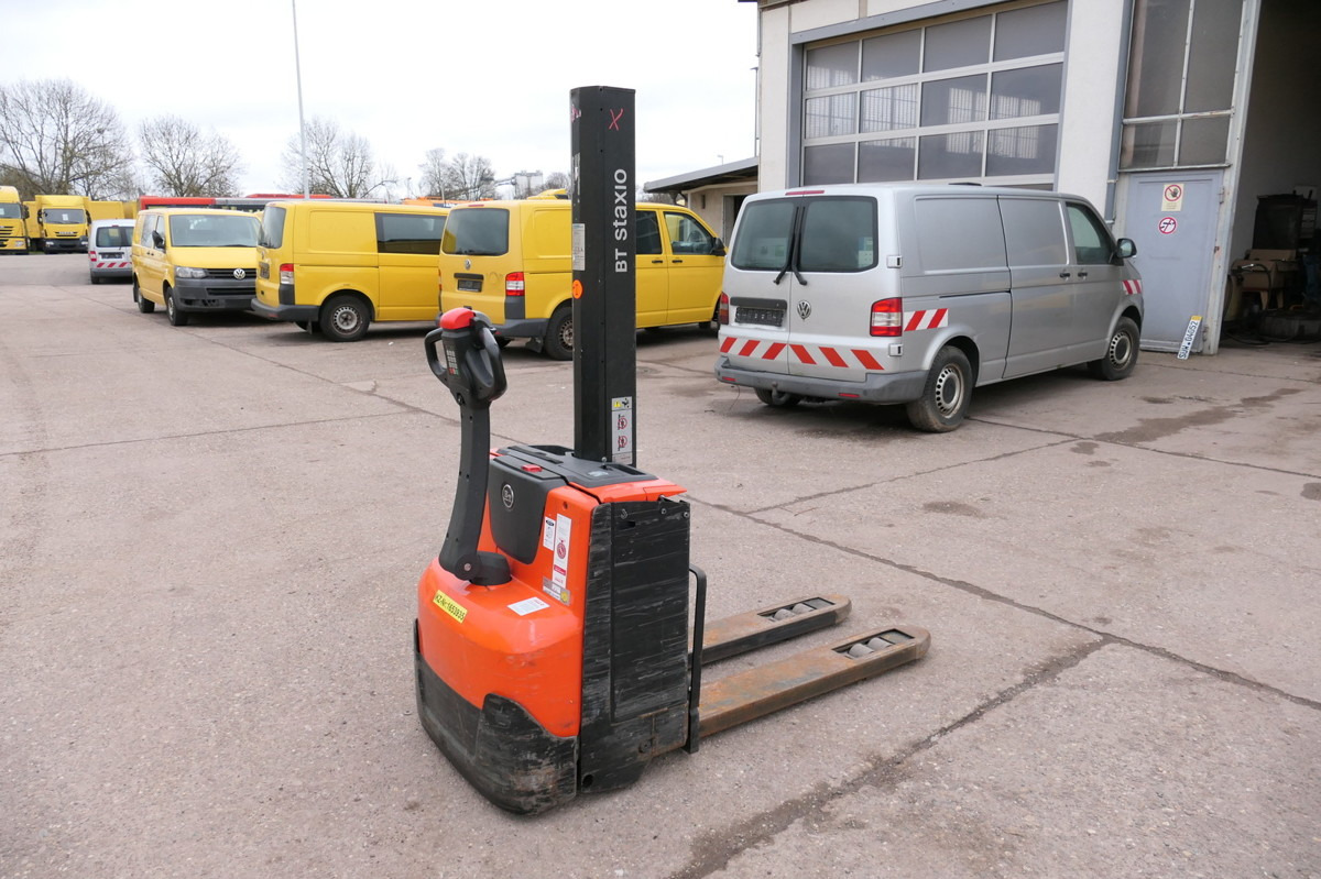 BT SWE 080L Batterie 22/2018 - Paletový vozík: obrázok 4 BT SWE 080L Batterie 22/2018 - Paletový vozík: obrázok 4