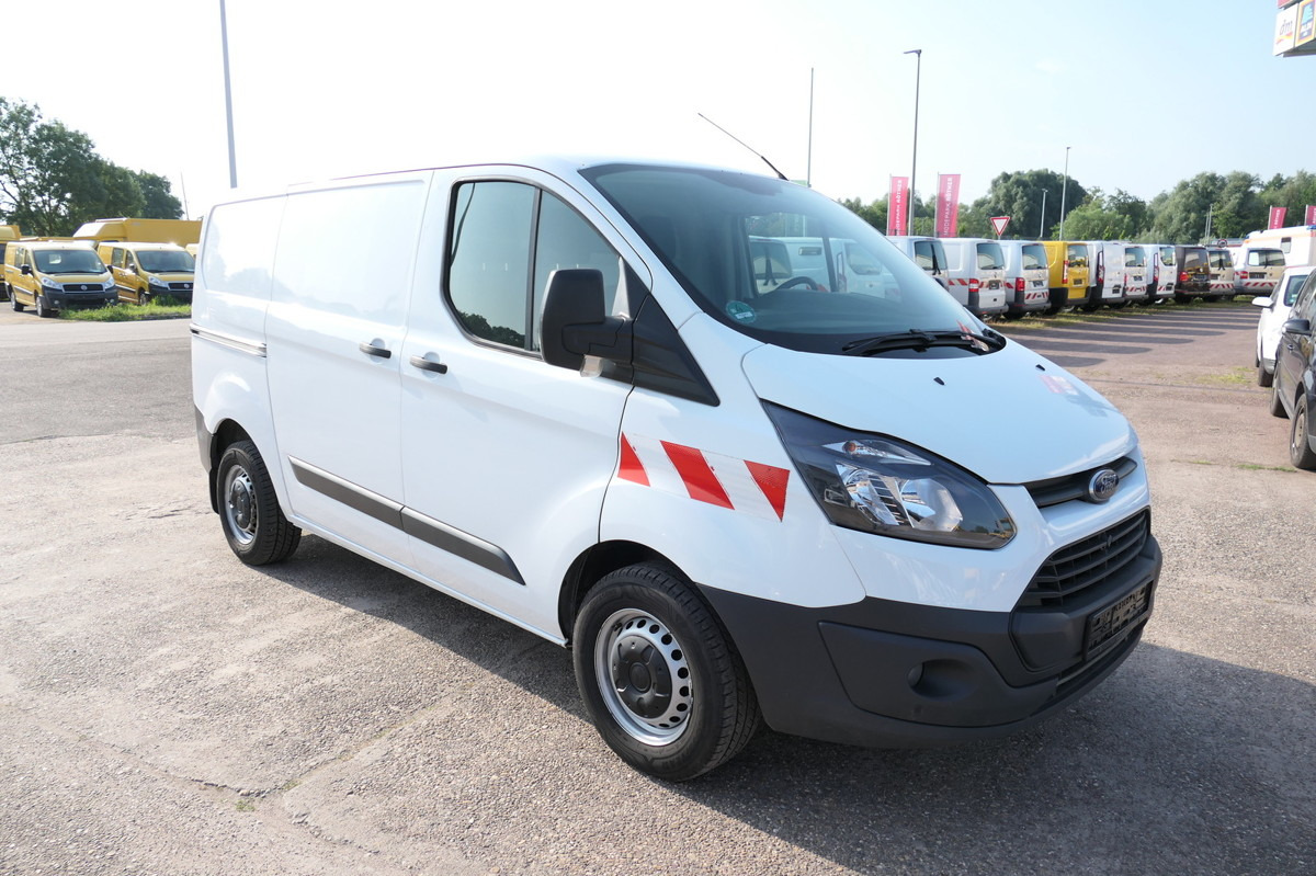 FORD Transit Custom 290 2.0 TDCi KLIMA WERKSTATTEINBA - Malá dodávka: obrázok 3 FORD Transit Custom 290 2.0 TDCi KLIMA WERKSTATTEINBA - Malá dodávka: obrázok 3