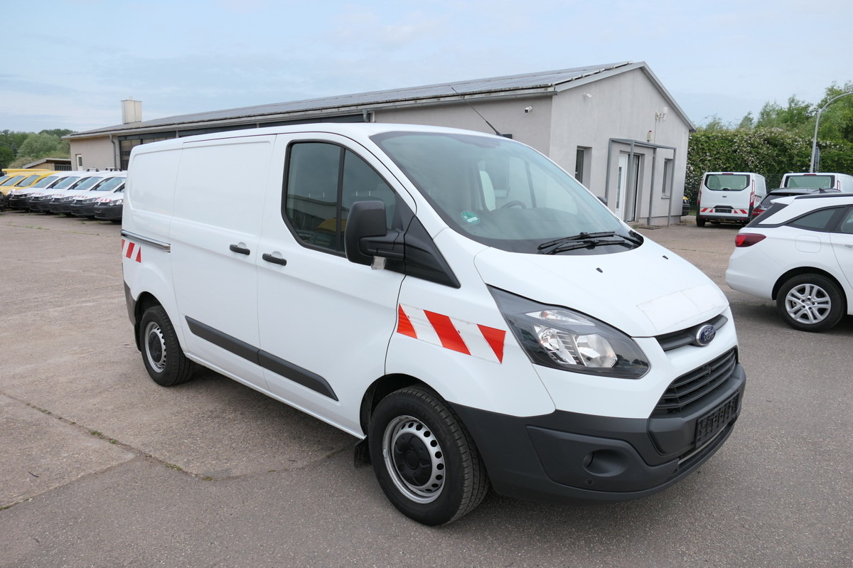 FORD Transit Custom 290 2.0 TDCi KLIMA WERKSTATTEINBA - Malá dodávka: obrázok 3 FORD Transit Custom 290 2.0 TDCi KLIMA WERKSTATTEINBA - Malá dodávka: obrázok 3