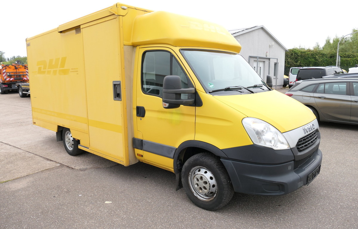 IVECO Daily 35 S11 C30C AUTOMATIK KAMERA MAXI KAMERA R - Dodávka skriňová nadstavba: obrázok 1 IVECO Daily 35 S11 C30C AUTOMATIK KAMERA MAXI KAMERA R - Dodávka skriňová nadstavba: obrázok 1