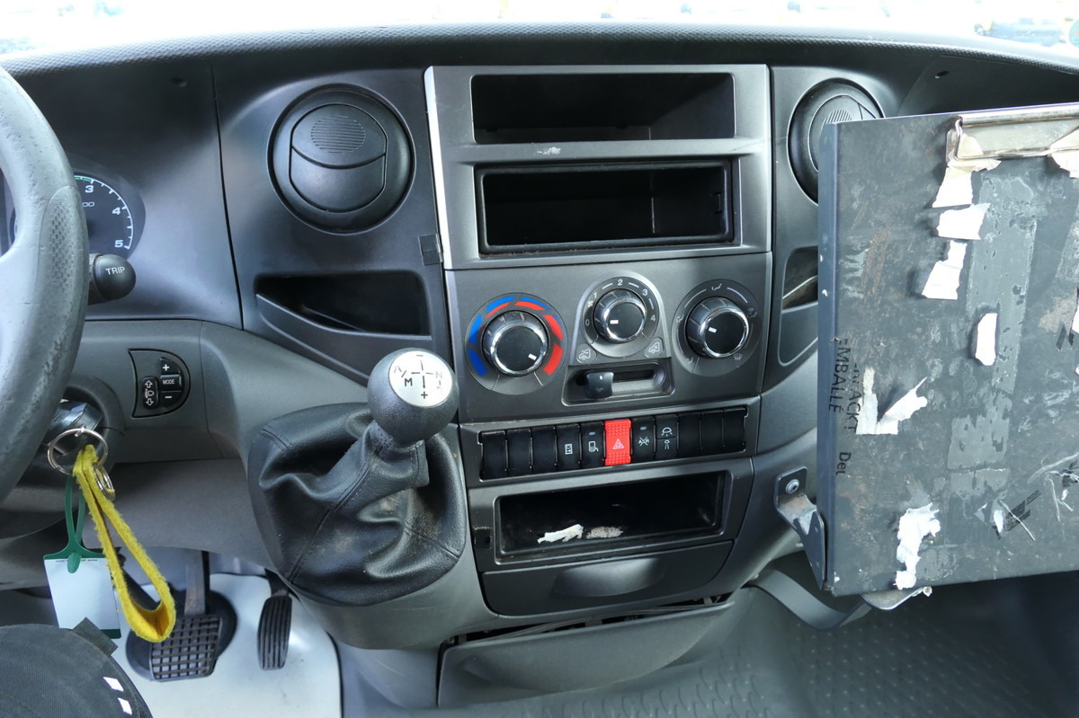 Dodávka skriňová nadstavba IVECO Daily 35 S11 C30C AUTOMATIK KAMERA MAXI Regale L: obrázok 10 Dodávka skriňová nadstavba IVECO Daily 35 S11 C30C AUTOMATIK KAMERA MAXI Regale L: obrázok 10