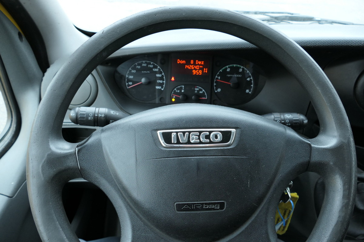 Dodávka skriňová nadstavba IVECO Daily 35 S11 C30C AUTOMATIK KAMERA Regale LUFT D: obrázok 11 Dodávka skriňová nadstavba IVECO Daily 35 S11 C30C AUTOMATIK KAMERA Regale LUFT D: obrázok 11