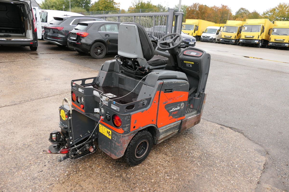 LINDE P 60 Z Schlepper Batterie 25/2017 - Elektricky tahač: obrázok 3 LINDE P 60 Z Schlepper Batterie 25/2017 - Elektricky tahač: obrázok 3