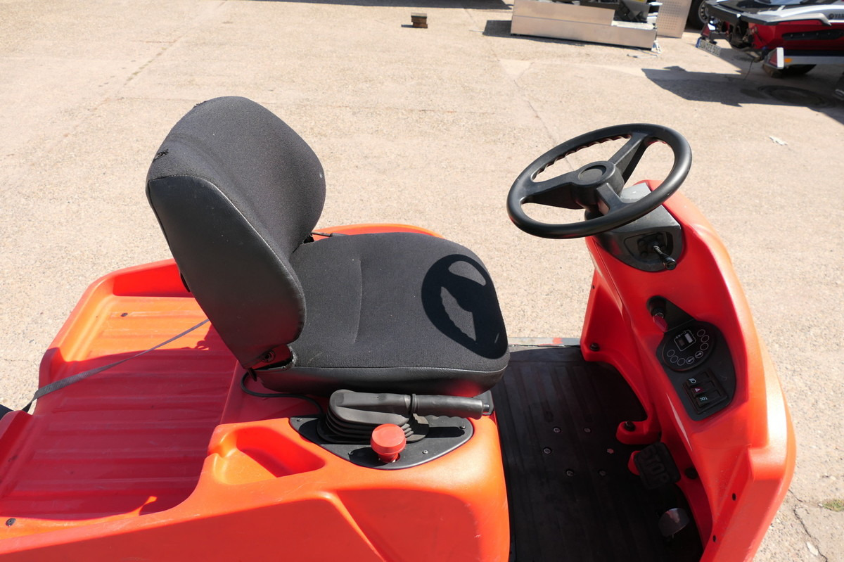 LINDE P 60 Z Schlepper - Elektricky tahač: obrázok 5 LINDE P 60 Z Schlepper - Elektricky tahač: obrázok 5