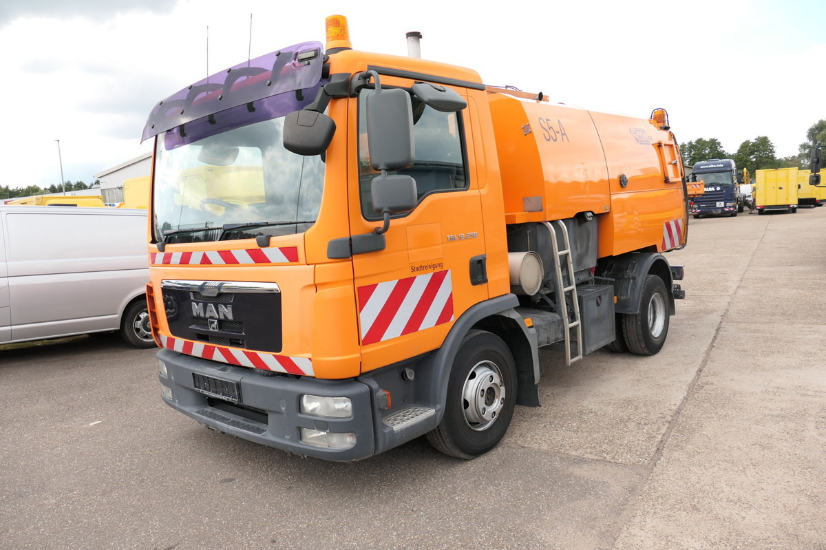 MAN TGL 12.250 Küpper Weisser Kehrmaschine - Zametacie vozidlo: obrázok 2 MAN TGL 12.250 Küpper Weisser Kehrmaschine - Zametacie vozidlo: obrázok 2