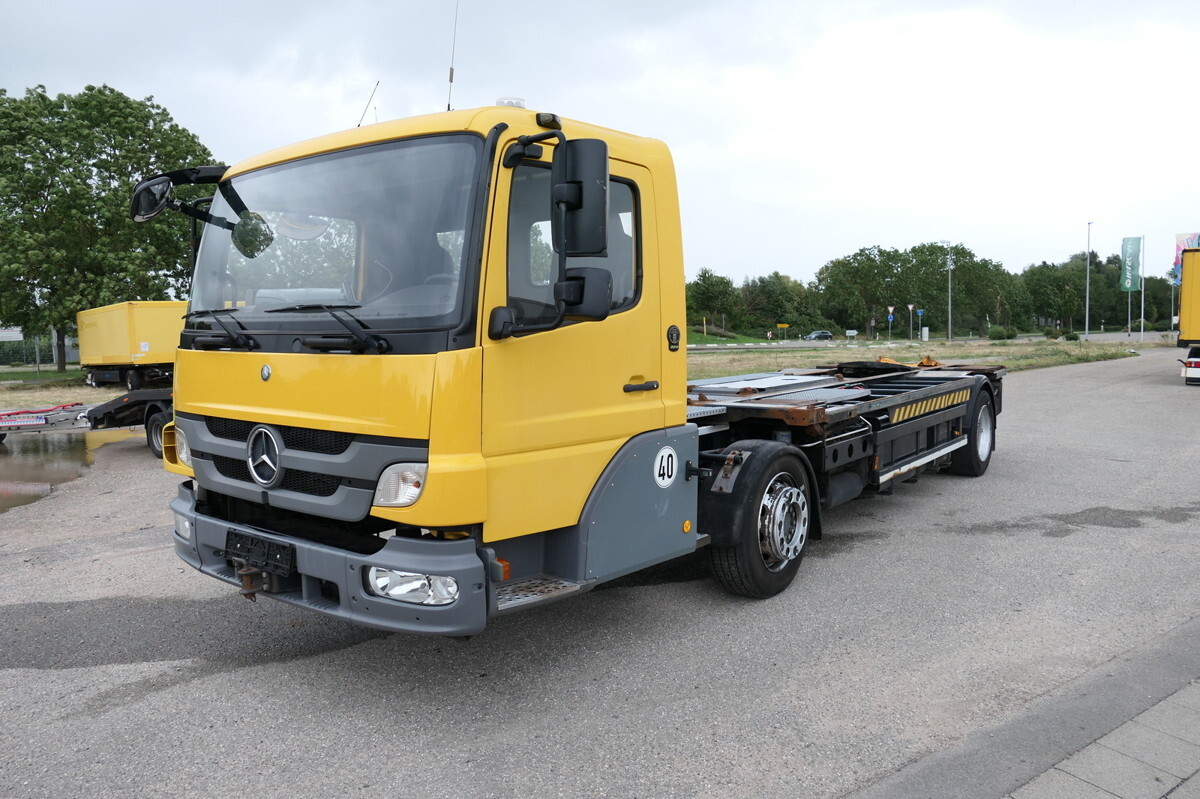 MERCEDES-BENZ KAMAG WBH 25 Wiesel Terberg Umsetzfahrz. Sattelk - Kontejnérový podvozek/ Výměnná nástavba: obrázok 4 MERCEDES-BENZ KAMAG WBH 25 Wiesel Terberg Umsetzfahrz. Sattelk - Kontejnérový podvozek/ Výměnná nástavba: obrázok 4