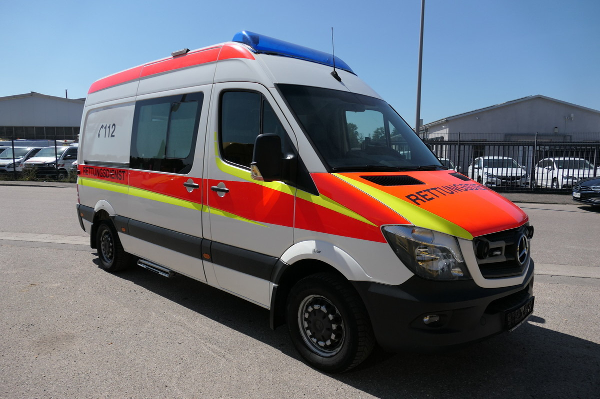 MERCEDES-BENZ Sprinter 316 CDI Klima Rettungswagen - Sanitka: obrázok 1 MERCEDES-BENZ Sprinter 316 CDI Klima Rettungswagen - Sanitka: obrázok 1