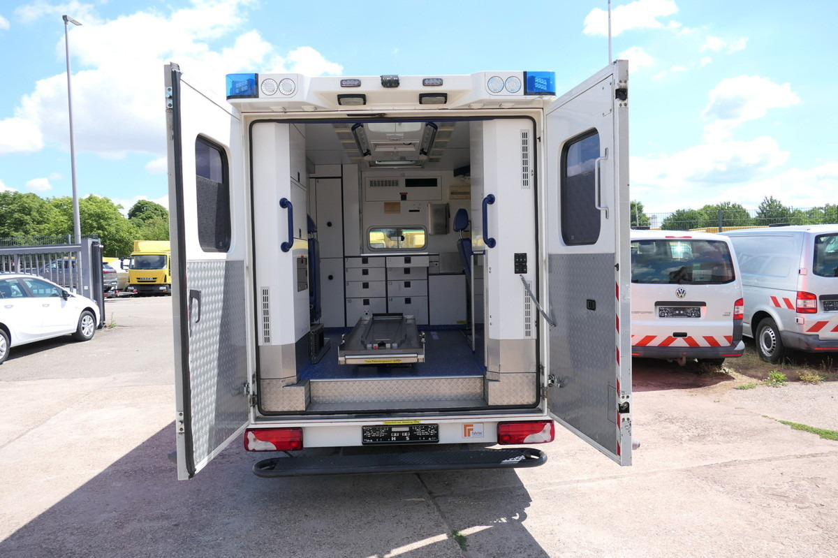 MERCEDES-BENZ Sprinter 519 CDI Klima Krankenwagen Fahrtec Aufb - Sanitka: obrázok 5 MERCEDES-BENZ Sprinter 519 CDI Klima Krankenwagen Fahrtec Aufb - Sanitka: obrázok 5