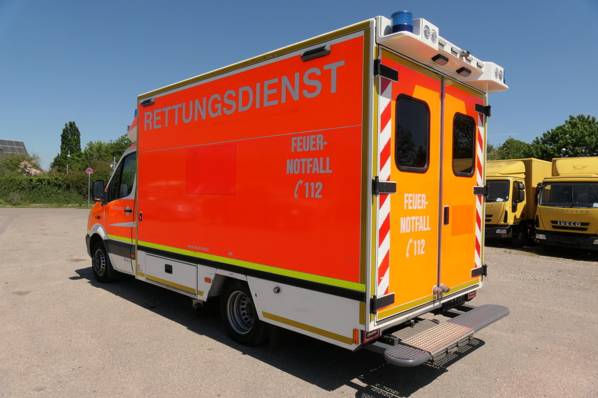 MERCEDES-BENZ Sprinter 519 CDI Klima Krankenwagen - Sanitka: obrázok 4 MERCEDES-BENZ Sprinter 519 CDI Klima Krankenwagen - Sanitka: obrázok 4