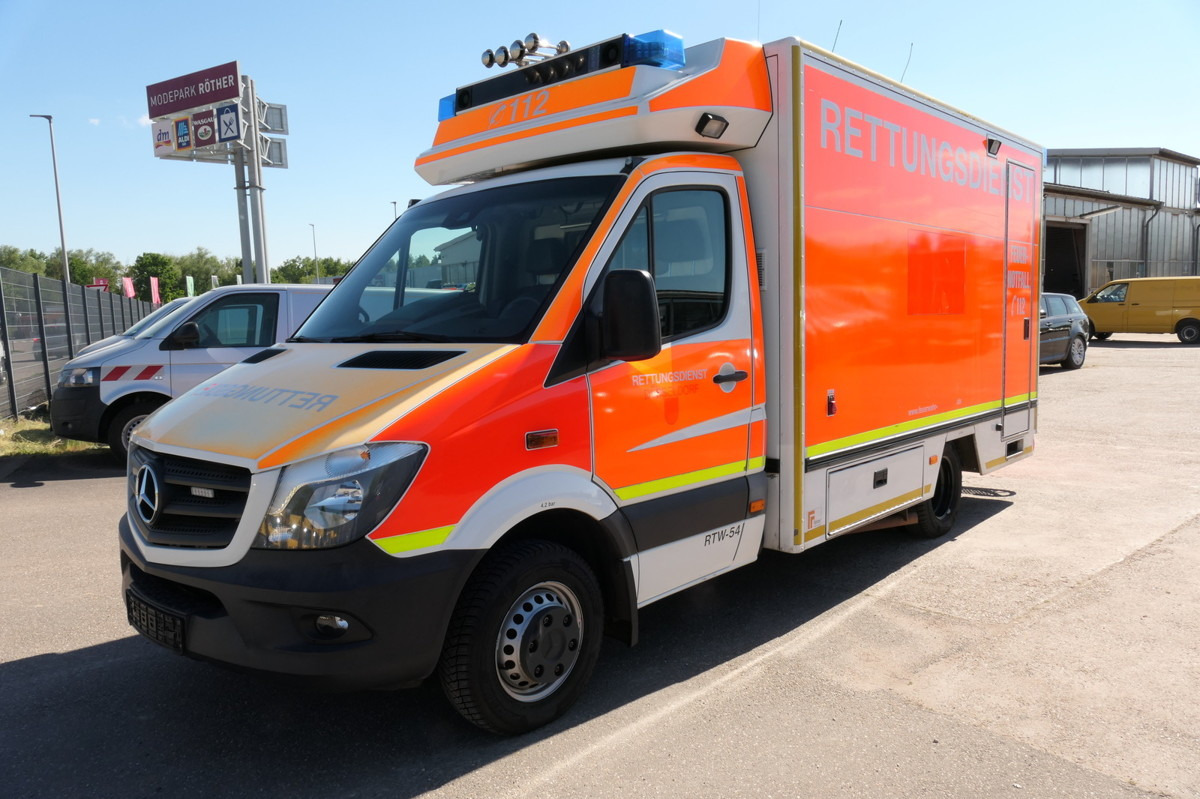MERCEDES-BENZ Sprinter 519 CDI Klima Krankenwagen - Sanitka: obrázok 1 MERCEDES-BENZ Sprinter 519 CDI Klima Krankenwagen - Sanitka: obrázok 1