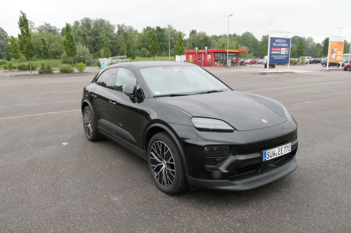 PORSCHE Macan 4 Electric - Bose Soundsystem Kombilimousi - SUV: obrázok 2 PORSCHE Macan 4 Electric - Bose Soundsystem Kombilimousi - SUV: obrázok 2