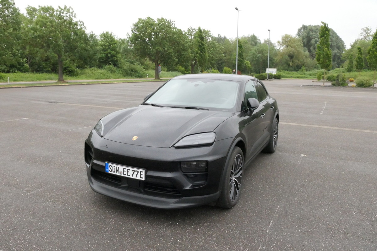 PORSCHE Macan 4 Electric - Bose Soundsystem Kombilimousi - SUV: obrázok 1 PORSCHE Macan 4 Electric - Bose Soundsystem Kombilimousi - SUV: obrázok 1