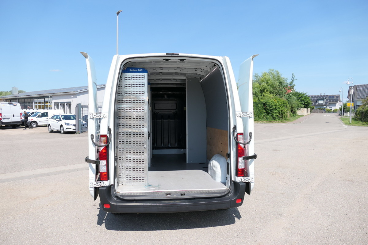RENAULT Master 130 dCi L3H2 Euro6 KLIMA COC Regal - Furgon: obrázok 1 RENAULT Master 130 dCi L3H2 Euro6 KLIMA COC Regal - Furgon: obrázok 1
