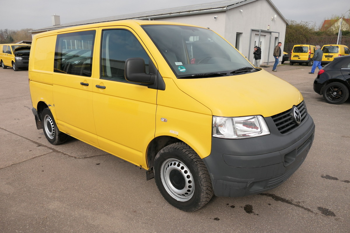 VW T5 Transporter 1.9 TDI PARKTRONIK 2xSCHIEBETÜR - Malá dodávka: obrázok 2 VW T5 Transporter 1.9 TDI PARKTRONIK 2xSCHIEBETÜR - Malá dodávka: obrázok 2