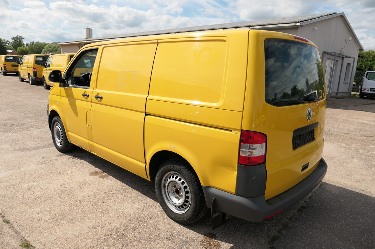 VW T5 Transporter 2.0 TDI 2xSCHIEBETÜR PARKTRONIK E - Malá dodávka: obrázok 5 VW T5 Transporter 2.0 TDI 2xSCHIEBETÜR PARKTRONIK E - Malá dodávka: obrázok 5