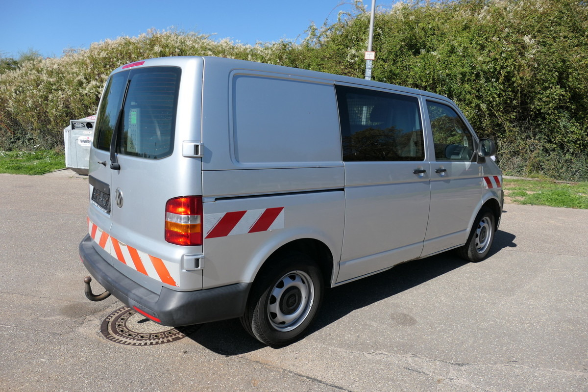 VW T5 Transporter 2.0 TDI 4Motion Flügeltür Klima A - Malá dodávka: obrázok 4 VW T5 Transporter 2.0 TDI 4Motion Flügeltür Klima A - Malá dodávka: obrázok 4