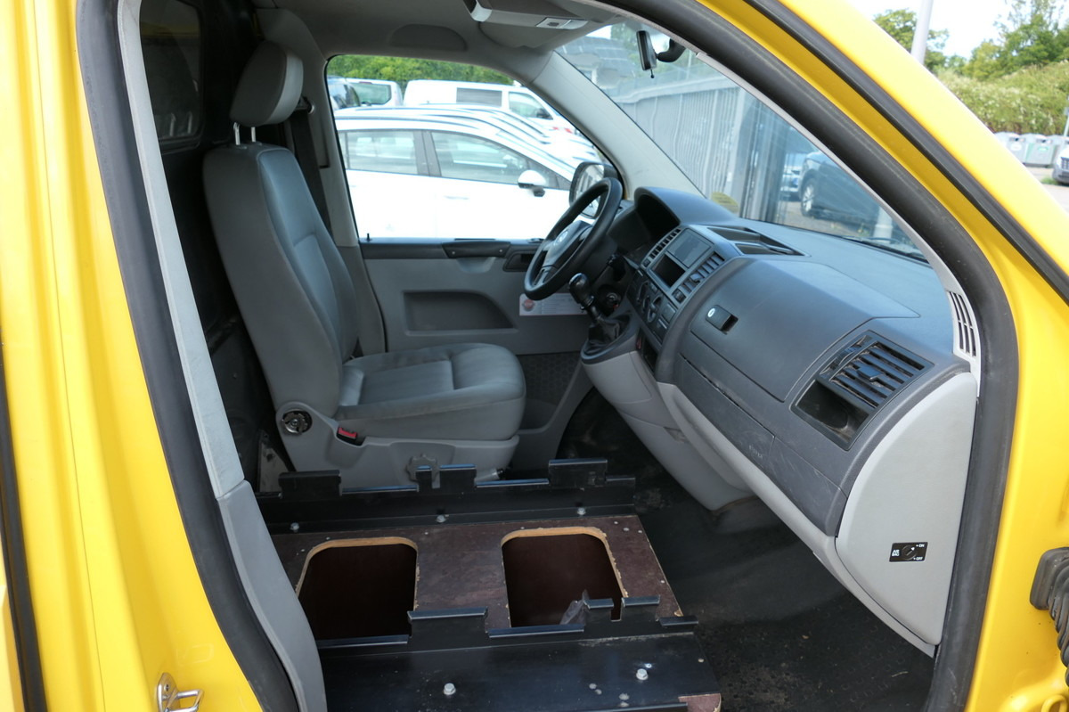 VW T5 Transporter 2.0 TDI EURO-5 2xSCHIEBETÜR PARKT - Malá dodávka: obrázok 5 VW T5 Transporter 2.0 TDI EURO-5 2xSCHIEBETÜR PARKT - Malá dodávka: obrázok 5