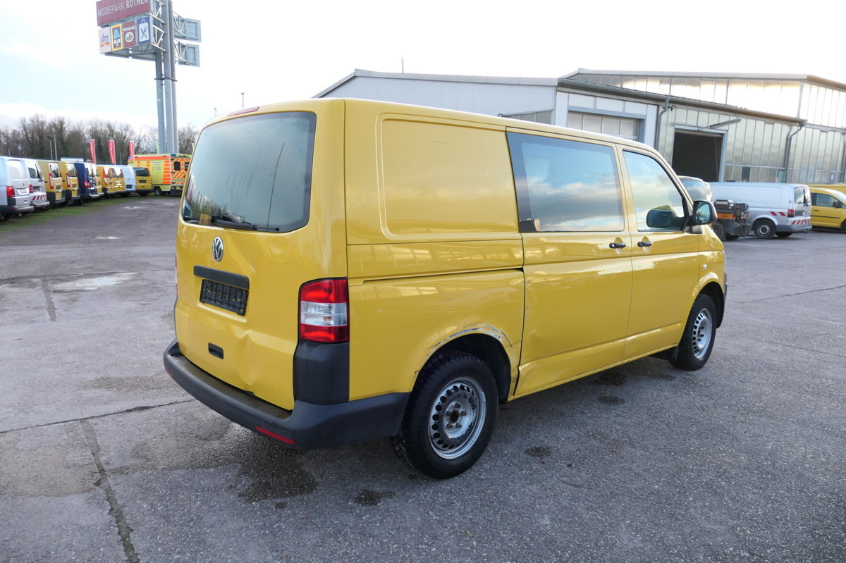 VW T5 Transporter 2.0 TDI EURO-5 CoC PARKTRONIK - Malá dodávka: obrázok 4 VW T5 Transporter 2.0 TDI EURO-5 CoC PARKTRONIK - Malá dodávka: obrázok 4