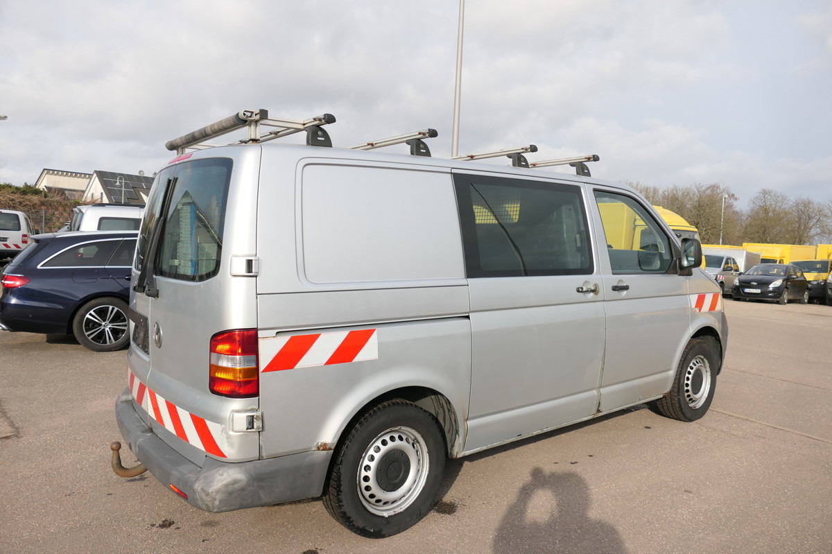 VW T5 Transporter 2.5 TDI 4Motion Werkstatteinbau A - Malá dodávka: obrázok 4 VW T5 Transporter 2.5 TDI 4Motion Werkstatteinbau A - Malá dodávka: obrázok 4