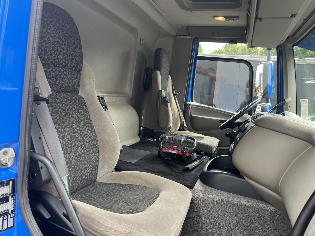 DAF CF 85.360 6x2 NCH cable system - Palfinger PK 18002 - Kontejnérový podvozek/ Výměnná nástavba, Auto s hydraulickou rukou: obrázok 4 DAF CF 85.360 6x2 NCH cable system - Palfinger PK 18002 - Kontejnérový podvozek/ Výměnná nástavba, Auto s hydraulickou rukou: obrázok 4