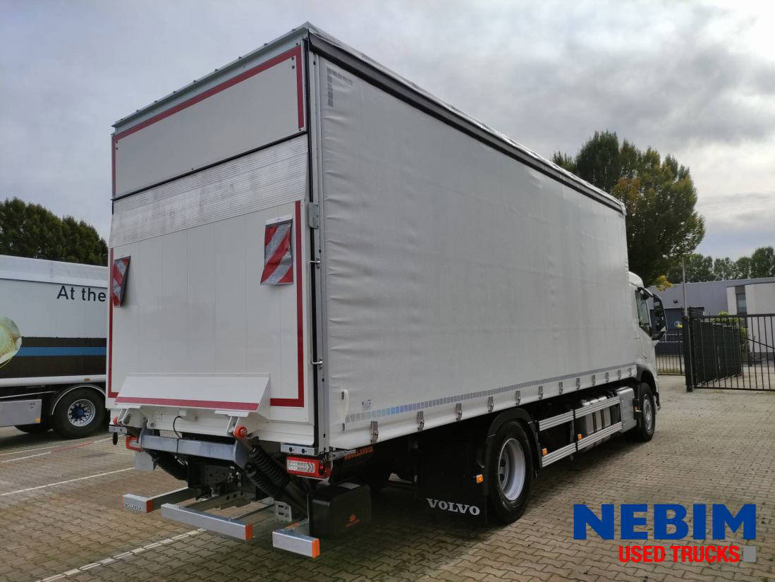Volvo FM 330 4X2 - Plachtové nákladné vozidlo: obrázok 2 Volvo FM 330 4X2 - Plachtové nákladné vozidlo: obrázok 2
