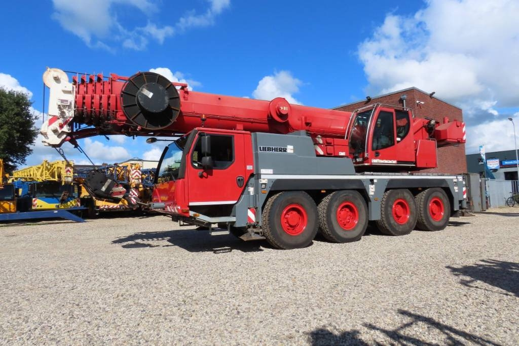 Liebherr LTM 1070-4.2 - Žeriav pre všetky terény: obrázok 1 Liebherr LTM 1070-4.2 - Žeriav pre všetky terény: obrázok 1