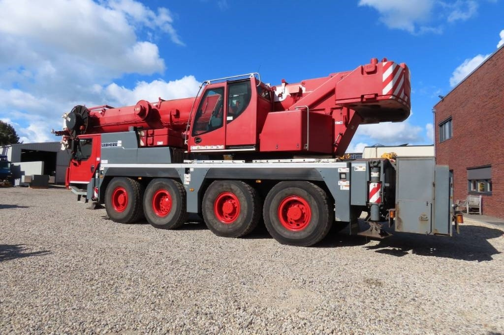 Liebherr LTM 1070-4.2 - Žeriav pre všetky terény: obrázok 4 Liebherr LTM 1070-4.2 - Žeriav pre všetky terény: obrázok 4
