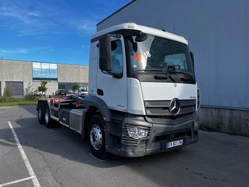 Mercedes-Benz Actros 2543 - Hákový nosič kontajnerov: obrázok 5 Mercedes-Benz Actros 2543 - Hákový nosič kontajnerov: obrázok 5