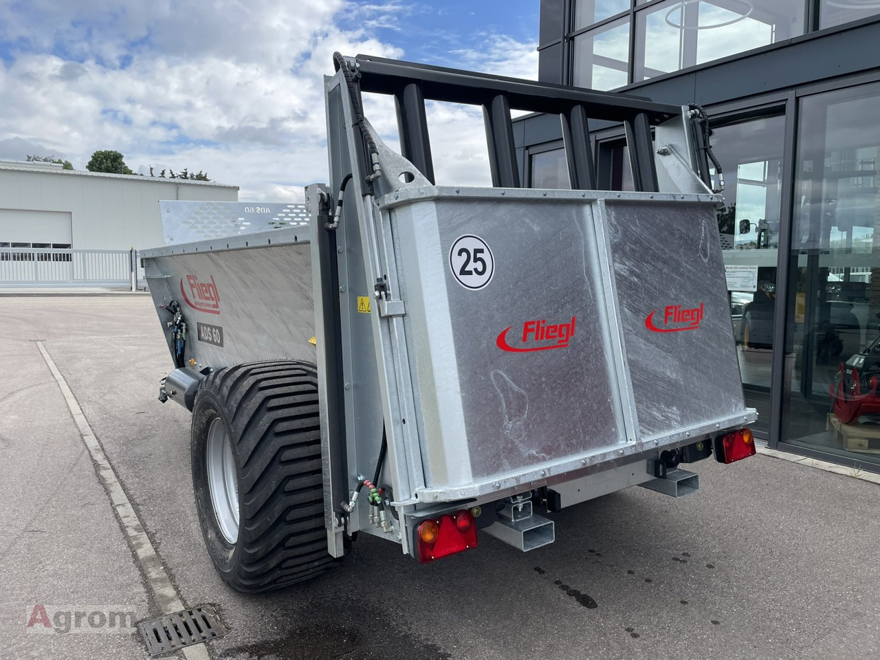 Fliegl ADS 60 - Rozmetadlo hnoja: obrázok 4 Fliegl ADS 60 - Rozmetadlo hnoja: obrázok 4