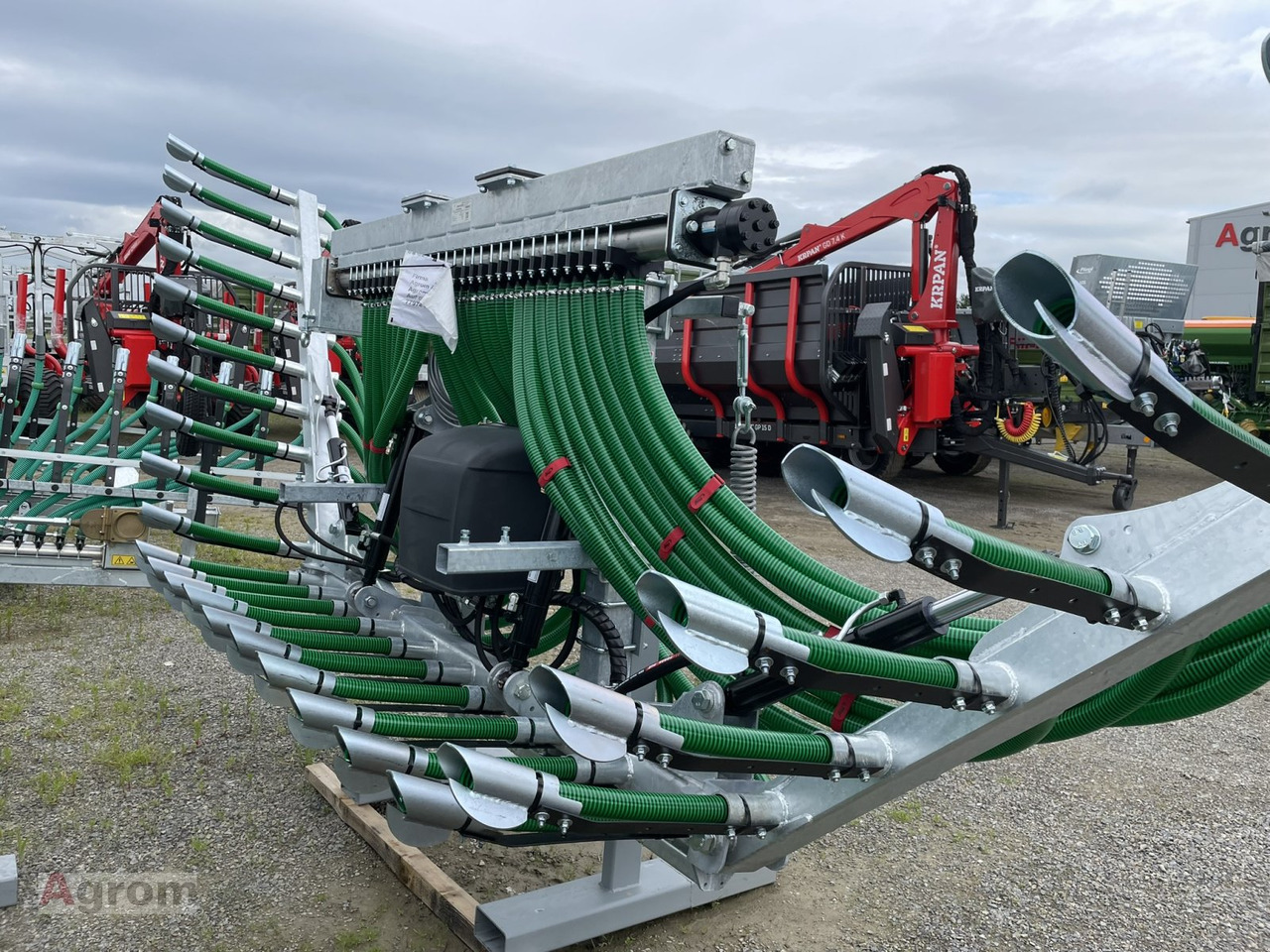 Fliegl Schleppschuhverteiler Compact 7,5 m - Aplikátor kejdy: obrázok 5 Fliegl Schleppschuhverteiler Compact 7,5 m - Aplikátor kejdy: obrázok 5