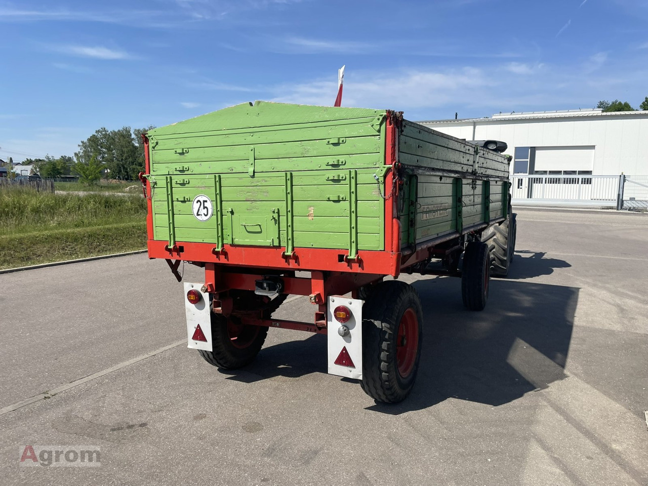 Fristein DK 55 - Poľnohospodársky sklápěcí príves: obrázok 4 Fristein DK 55 - Poľnohospodársky sklápěcí príves: obrázok 4