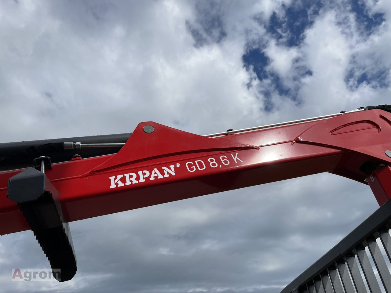 Nový Vyvážací príves Krpan GP 15 D + Kran 8,6 K: obrázok 10 Nový Vyvážací príves Krpan GP 15 D + Kran 8,6 K: obrázok 10