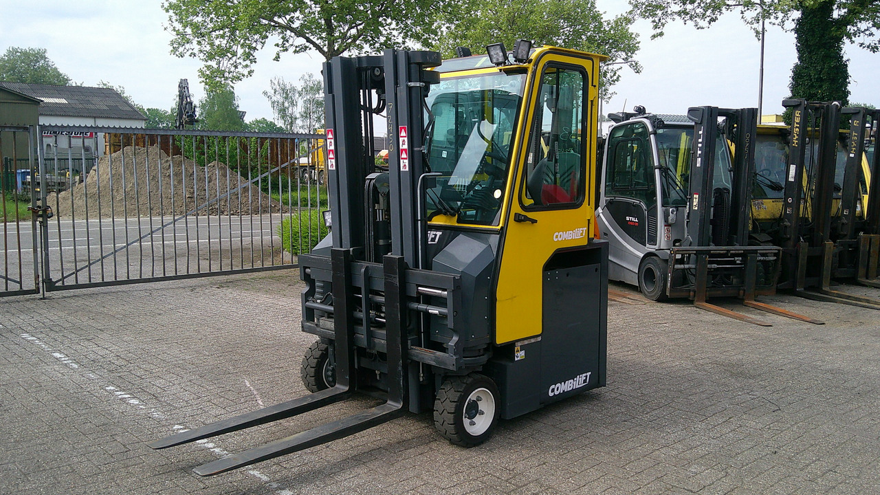 COMBILIFT CBE2500 CABIN - Bočný nakladač: obrázok 5 COMBILIFT CBE2500 CABIN - Bočný nakladač: obrázok 5