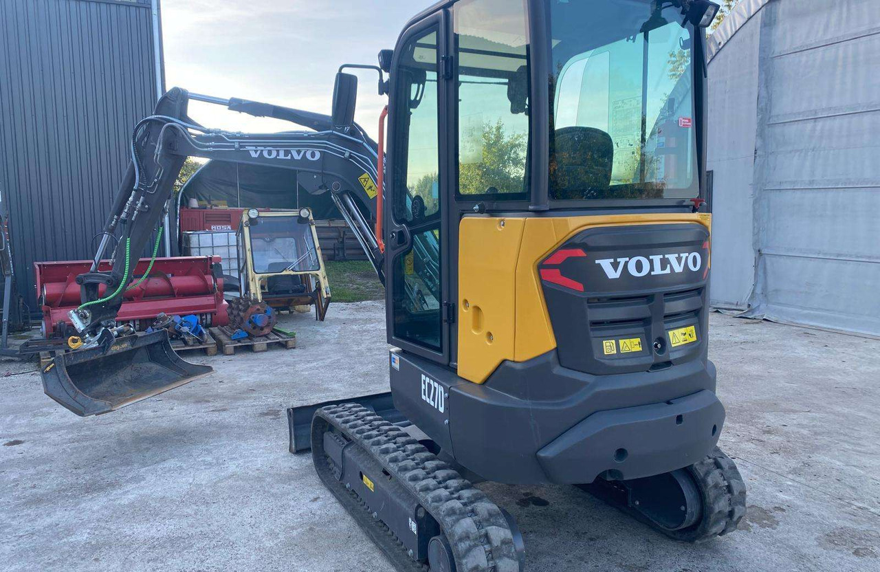 Volvo EC27D - Mini rýpadlo: obrázok 5 Volvo EC27D - Mini rýpadlo: obrázok 5