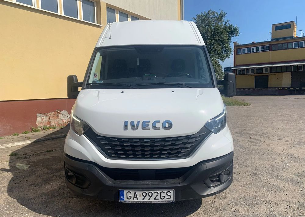 Iveco DAILY - Furgon: obrázok 2 Iveco DAILY - Furgon: obrázok 2
