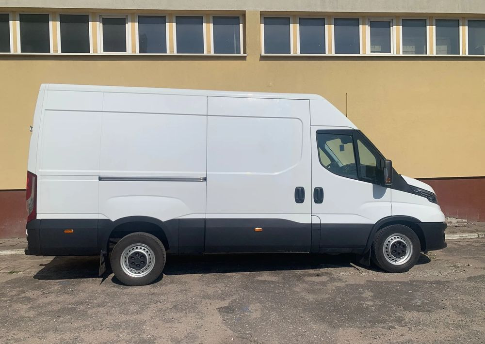 Iveco DAILY - Furgon: obrázok 4 Iveco DAILY - Furgon: obrázok 4